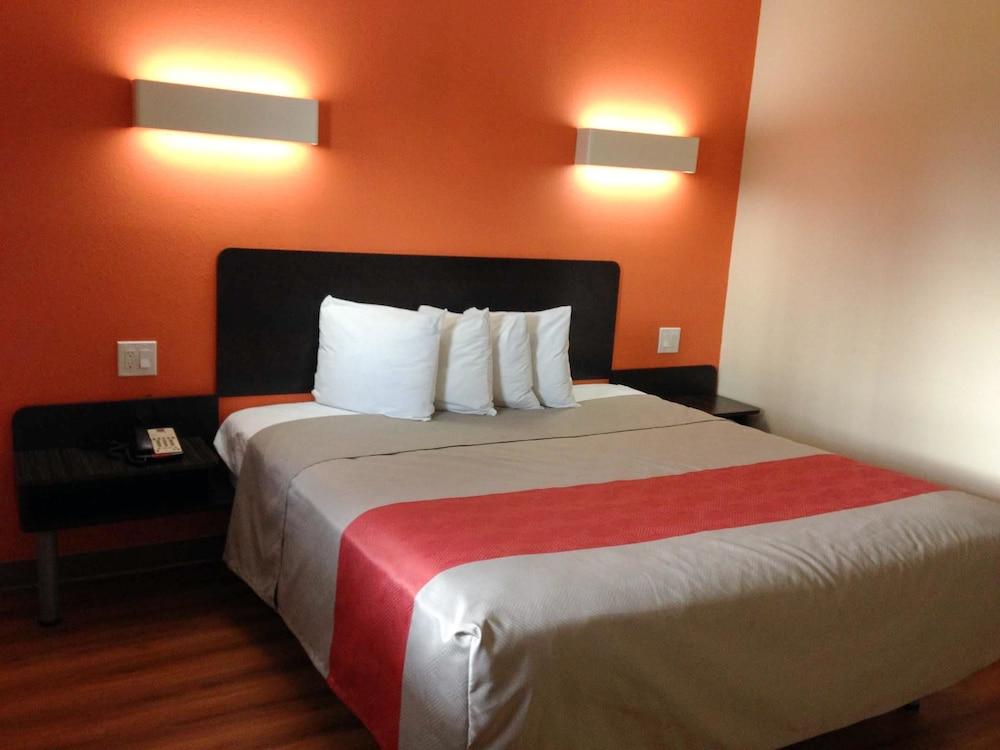Motel 6 New Brunswick Ngoại thất bức ảnh
