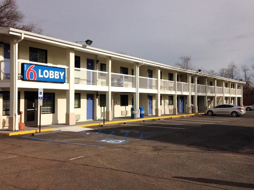 Motel 6 New Brunswick Ngoại thất bức ảnh