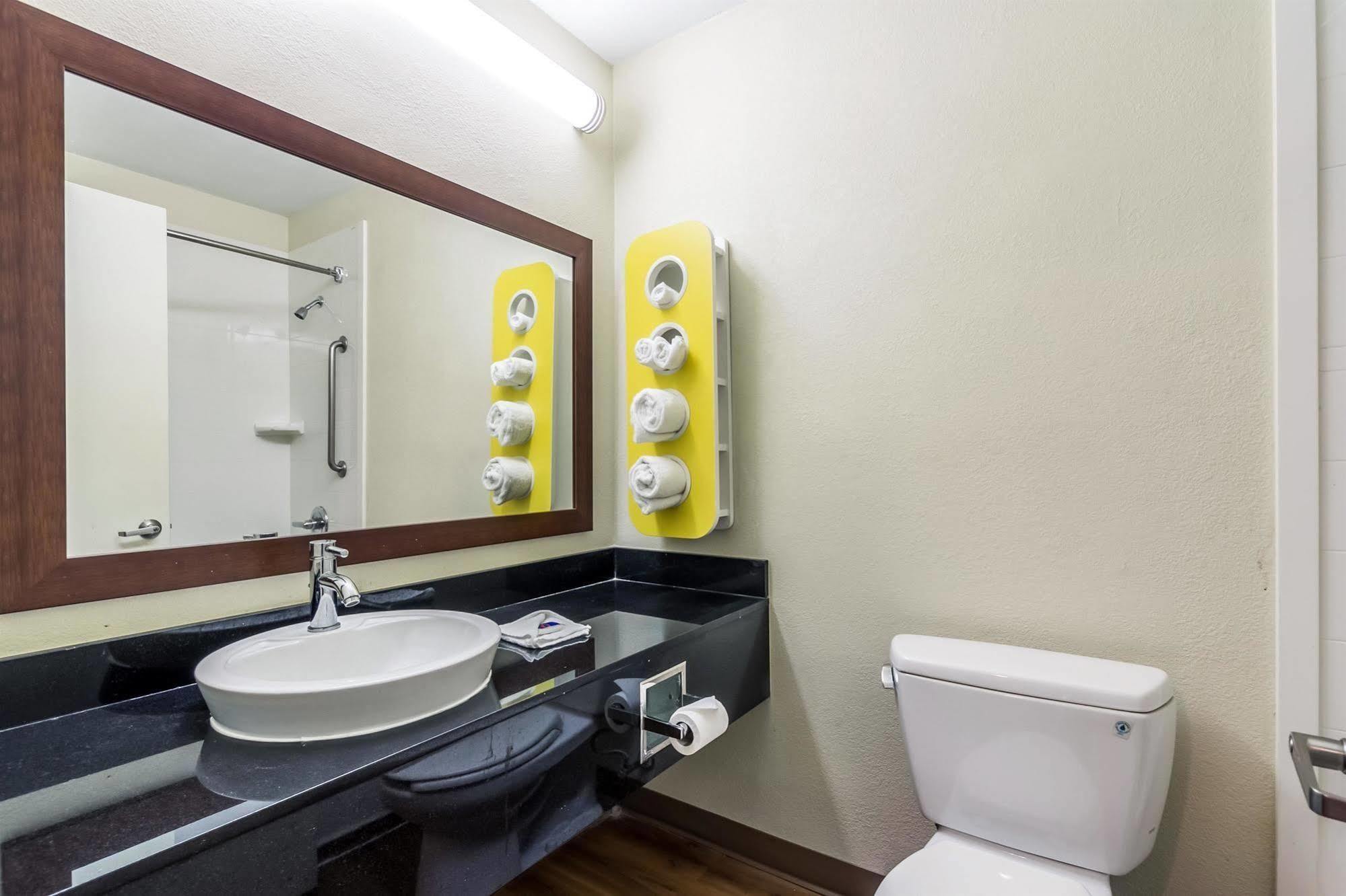 Motel 6 New Brunswick Ngoại thất bức ảnh